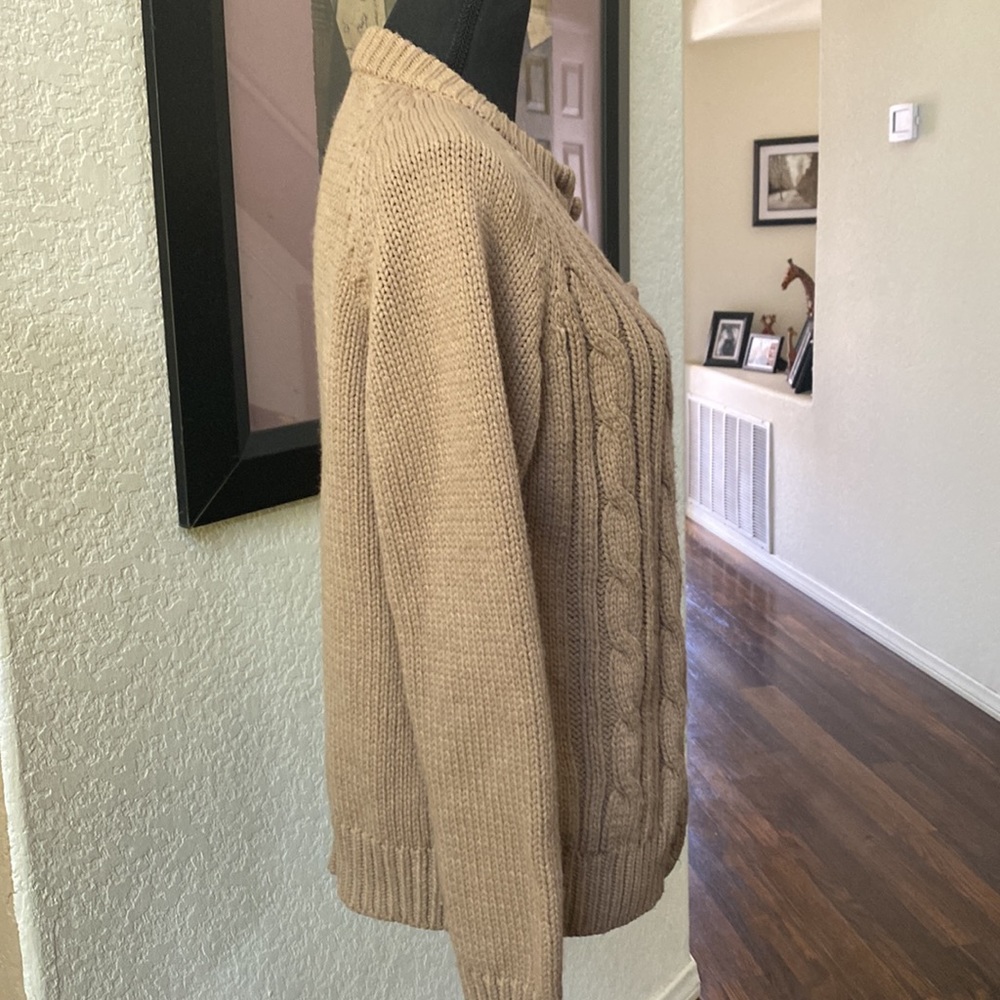 Exclusive Imports Vintage Sweater - Picture 6 of 11
